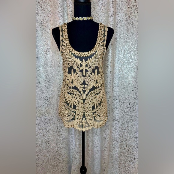 Tops - Vintage Y2K gold and cream embroidered tank